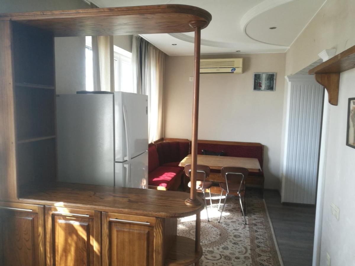 Apartment 2 Bed Room In The Center Апартамент 3-Х Комнатная В Центре Tashkent Exterior photo